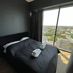 Hanza Tower 21 Floor Black * Szczecin